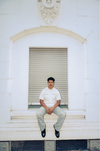 white tee